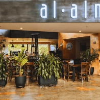 Al Alma Café el restaurante aliado de Travelers Apts & Suites en Medellín